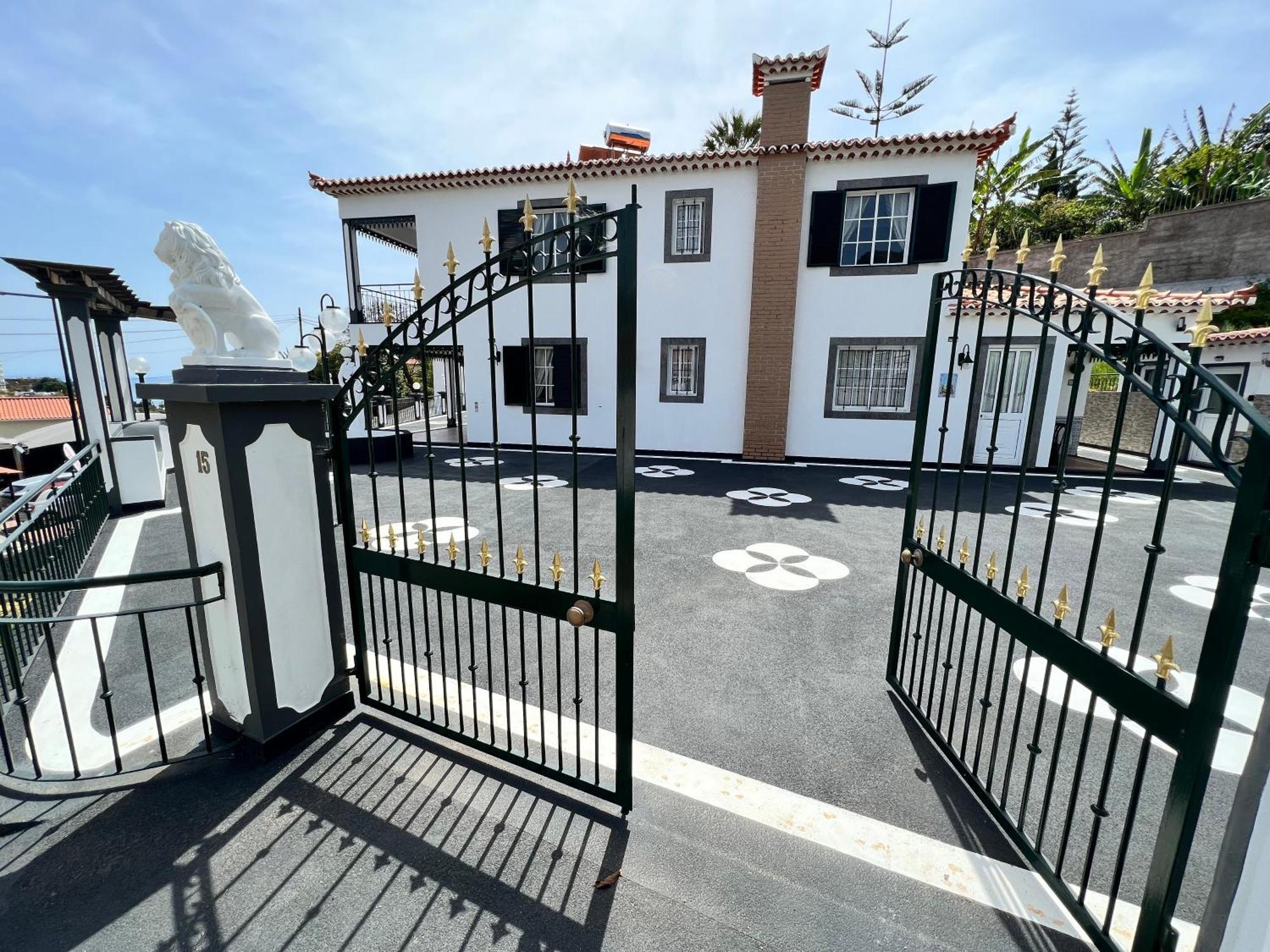 Classic Tranquil Madeiran 4-Bedroom Villa Funchal מראה חיצוני תמונה